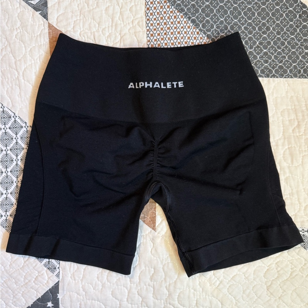 Alphalete Amplify Contour 5” Shorts